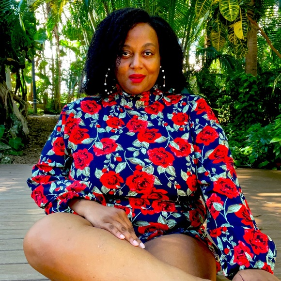 Plus Stand collar floral Print backless romper - Picture 3 of 5